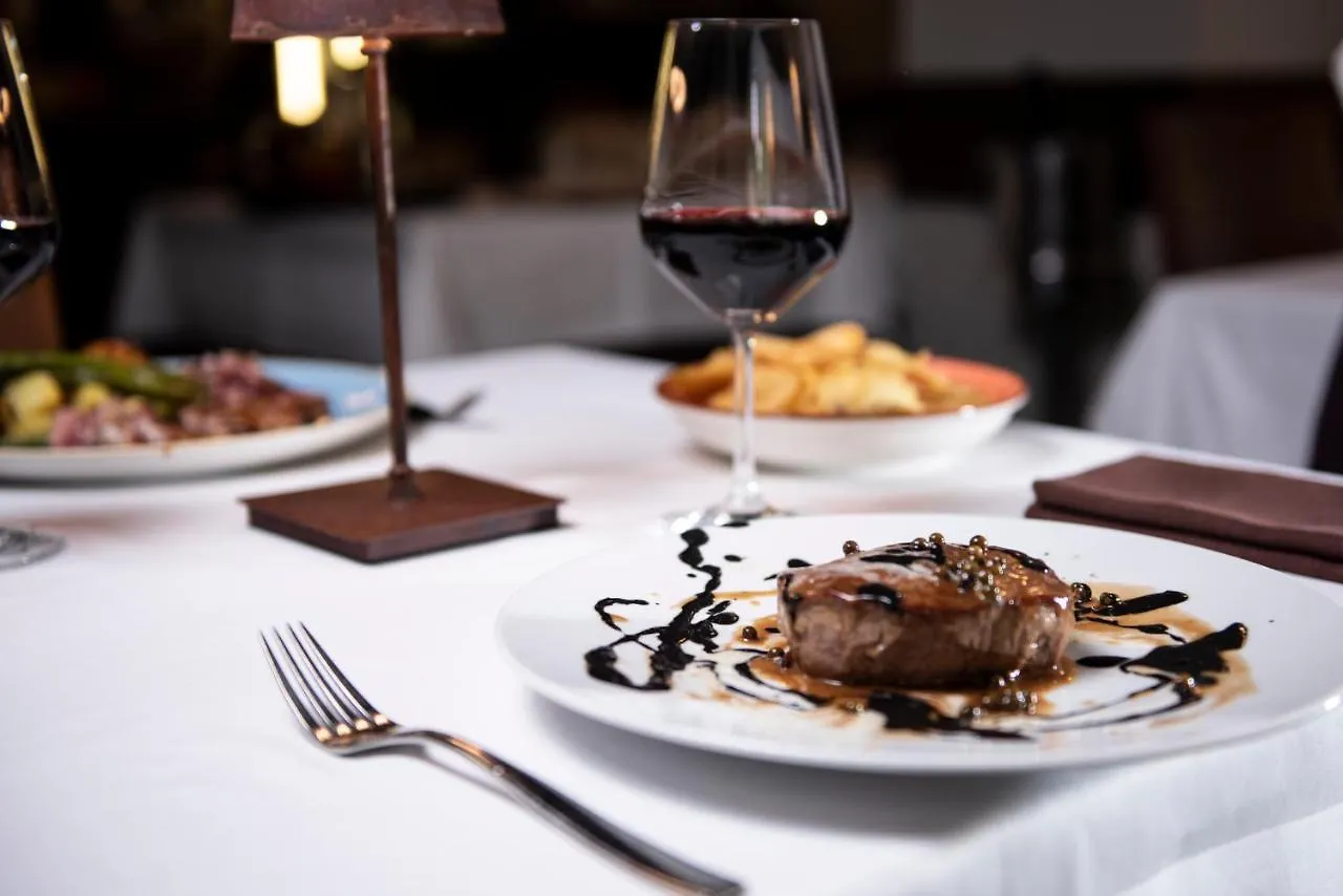 Hotel Osteria Della Pista Dal 1875 Касорате-Семпьоне 4*,  Италия