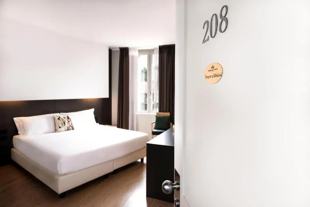 Hotel Osteria Della Pista Dal 1875 Casorate Sempione 4*,  Itália