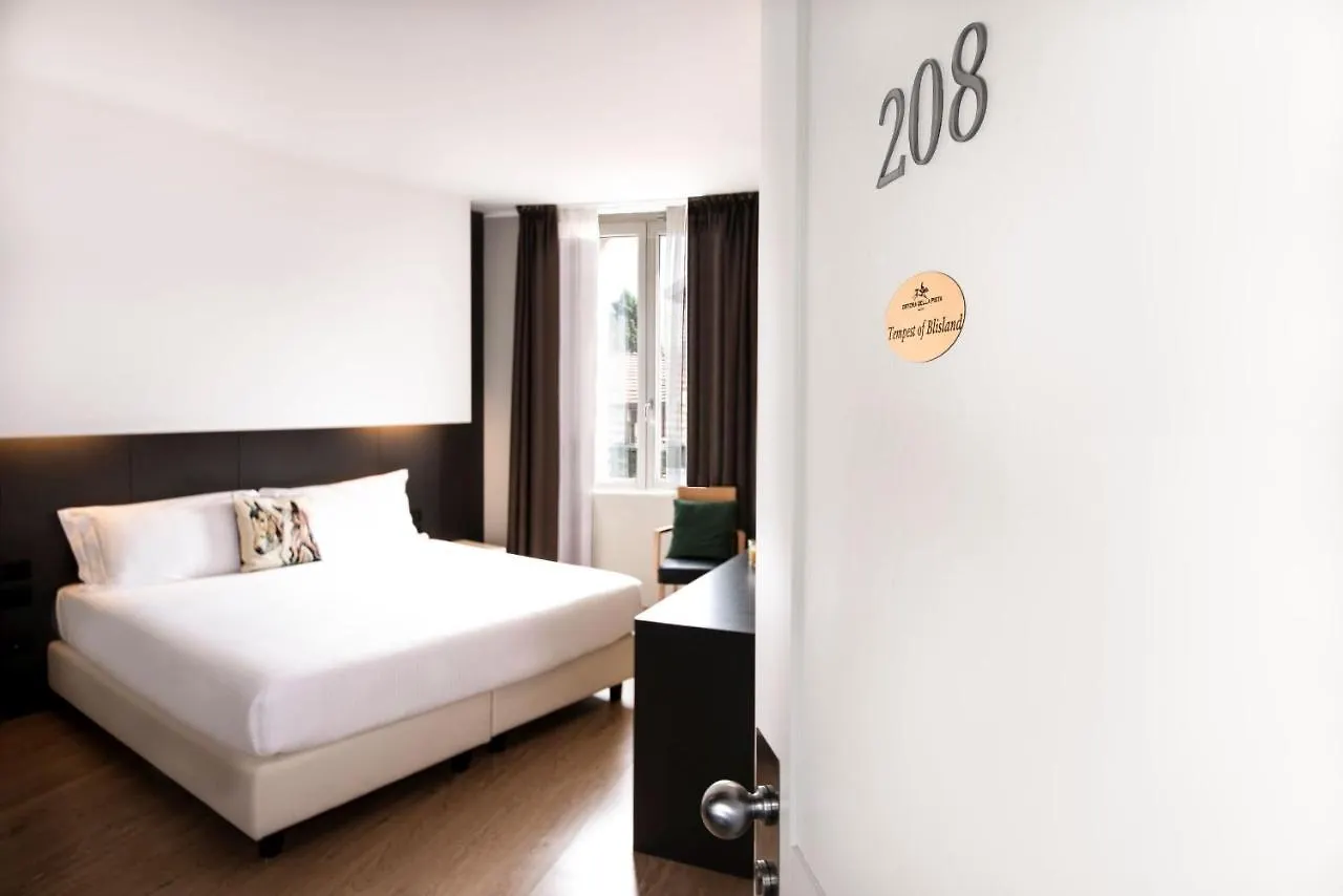 Hotel Osteria Della Pista Dal 1875 Casorate Sempione Italië