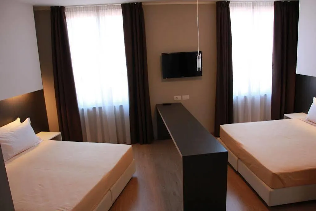 Hotel Osteria Della Pista Dal 1875 Casorate Sempione 4*,
